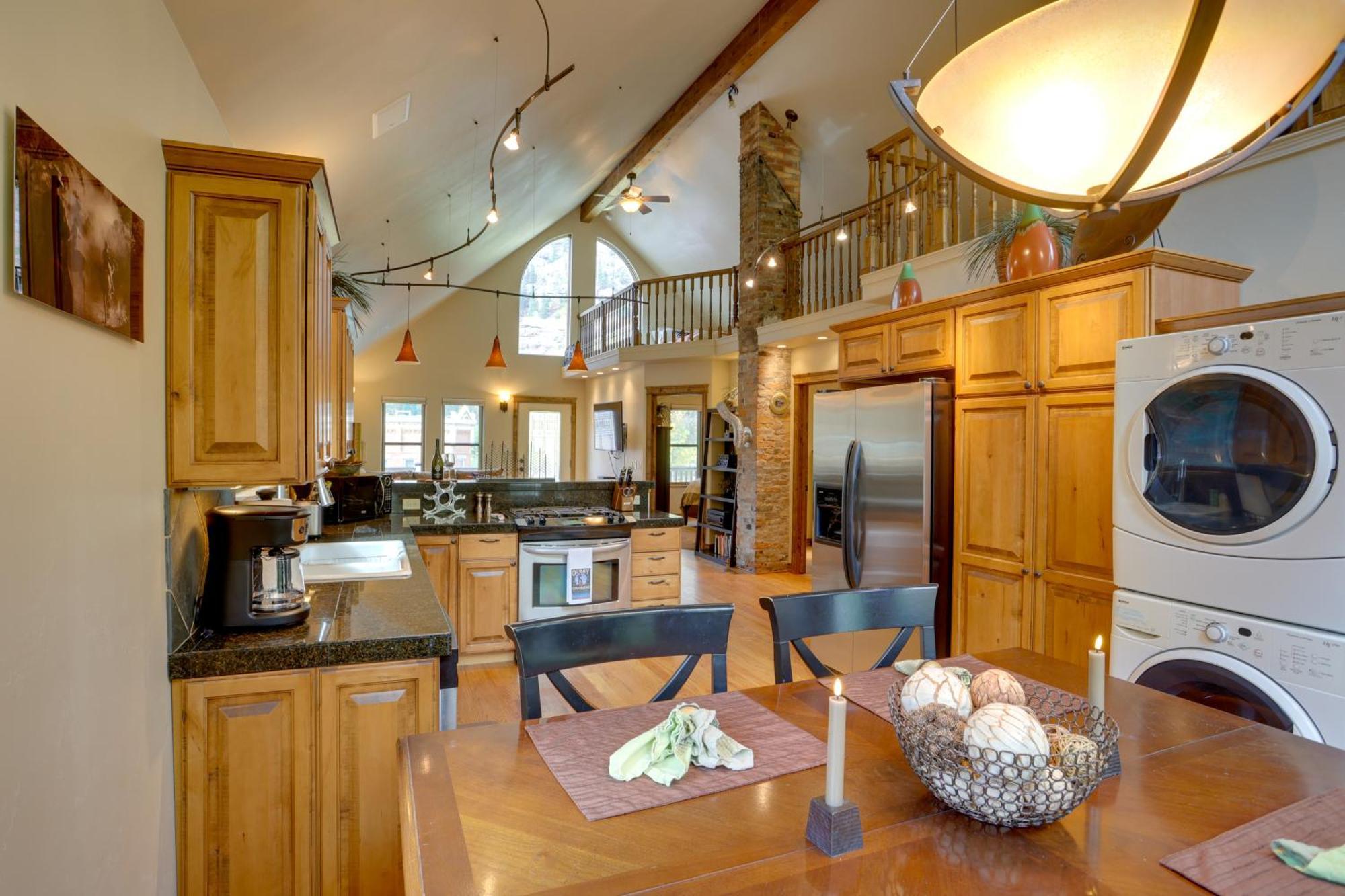 On Main Street Ouray Getaway With Mountain Views! Villa Luaran gambar